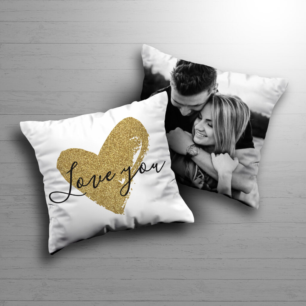 Coussin modèle 04 – Love you