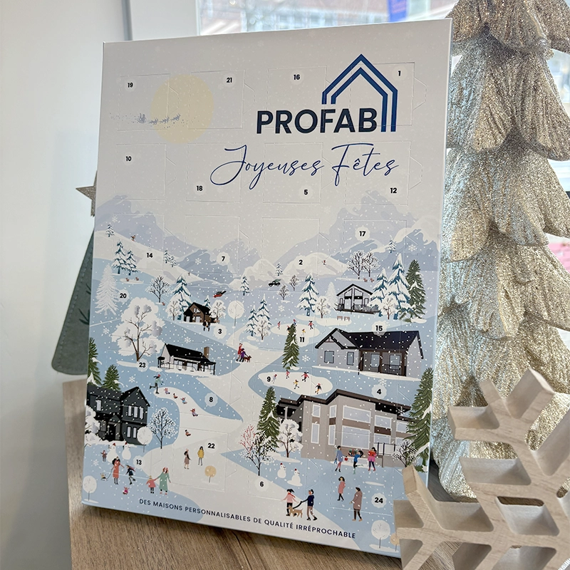 Calendrier de l’Avent PROFABII devant décorations hivernales